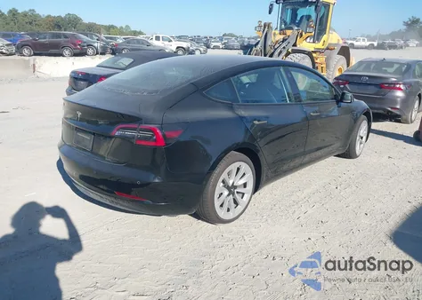 2022 Tesla Model 3 Rear-Wheel Drive из США, поврежденный, VIN 5YJ3E1EA8NF185817
